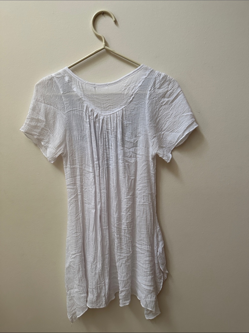 2/$20 White Scoop Neck Tunic with Gray Rosette Detail - Picture 3 of 4